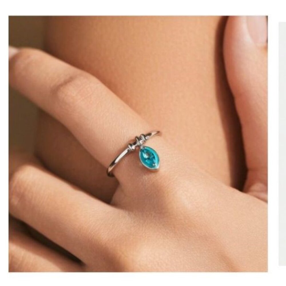 Sterling Silver Blue Rhombic Stone Ring Size 8